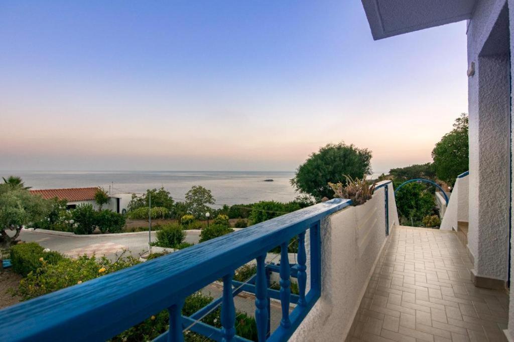 Apartment Creta Sky Achlia